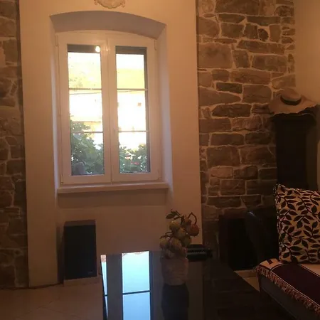 Apartment Lana
