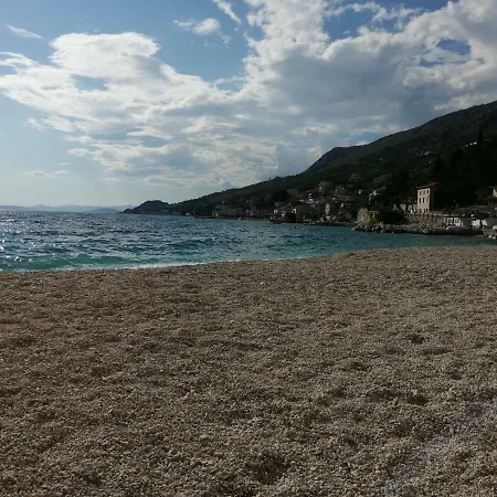Lana * Jesenice (Split-Dalmatia)
